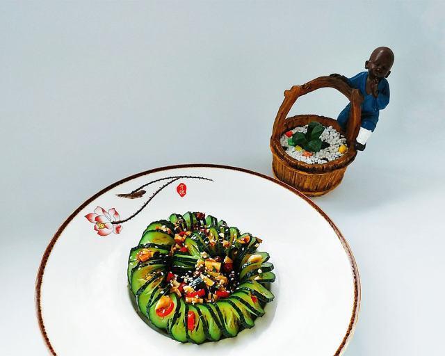 糖醋蓑衣黄瓜，酸甜清香自制美味！（15个步骤，轻松学会制作糖醋蓑衣黄瓜！）