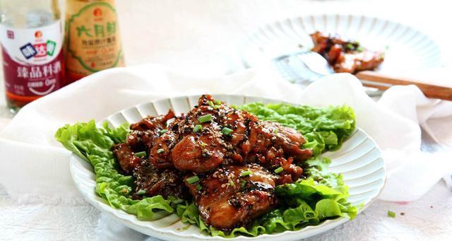 蒜香黑椒烤鸡腿的制作方法（鲜香可口、简单易学、家常料理）
