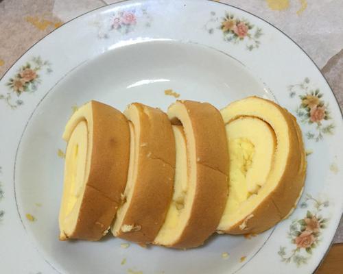 烫面戚风蛋糕的制作方法（以八寸为例，轻松做出松软美味的戚风蛋糕）