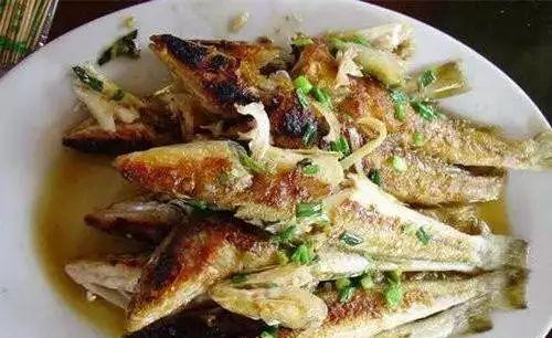 美食制作大全之香酥沙尖鱼（家庭美食，美味不可错过）