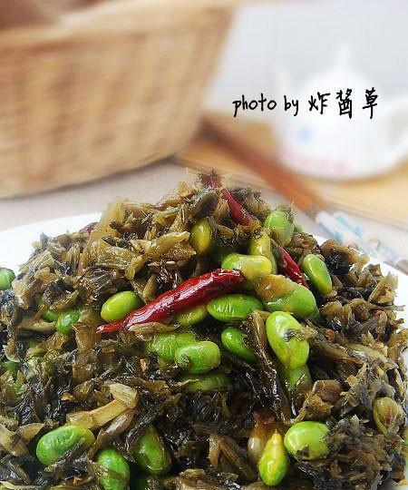 雪菜笋丝毛豆米烧杂鱼的制作方法（健康美味、口感丰富的清蒸杂鱼佳肴）
