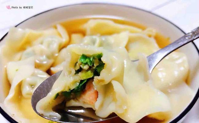 品尝正宗天津风味三鲜猫耳朵大混沌（美食研究）