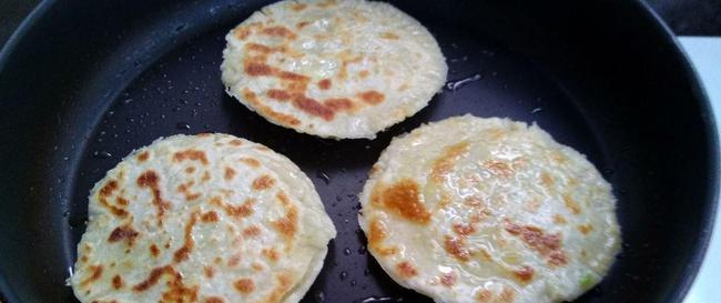 一口素馅饼，健康美味享不停（用健康素材制作，让味蕾也享受健康的滋味）