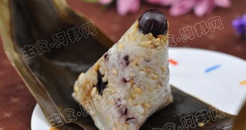 手工制作小枣粽子（家庭厨房里的传统美食）