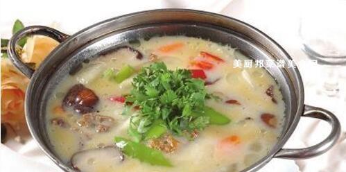 重口味美食羊肉炖锅的诱人做法（一起来尝尝那满满的温暖与幸福吧！）