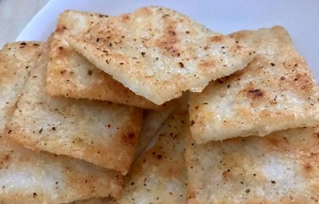 五香大米锅巴的做法（香味四溢，营养丰富，制作简单）