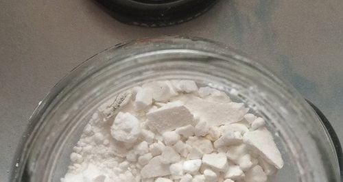 自制马铃薯淀粉的方法及制作流程（以家庭厨房为场景，教你轻松制作属于自己的淀粉）