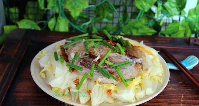 盐水鹅大白菜粉丝煲的做法（口感鲜美，营养丰富，家常美食，盐水鹅）