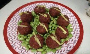 肉丸毛豆的美食制作秘籍（用最简单的方式做出美味的中式小吃）
