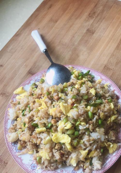 女王专享（以简单的食材，做出颇具皇家特色的美味佳肴）