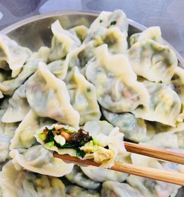 用三鲜饺子馅做出美味佳肴（15道三鲜饺子馅菜谱，让你的家常菜不再单调）
