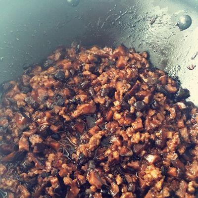 美味的香菇肉沫酱（家常菜谱，让你尝到美味佳肴）