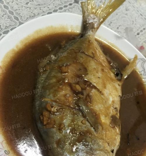 微波炉盐金昌鱼——美味又便捷（简单几步，让你在家也能做出美味的盐金昌鱼）