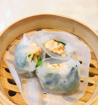 猪肉虾饺的制作方法详解（让你在家也能品尝到正宗的广东点心）