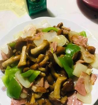 美食探秘——肉炒滑子磨（野味大餐，让你回味无穷）