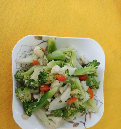 素炒双花，清爽健康的素食佳肴（以素炒双花，传统美味与现代营养完美结合）