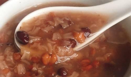 以我为女王做道菜——红豆薏米红枣糊（营养美味的佳肴，女王专属的神仙食谱）