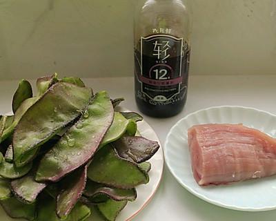 美味健康的肉末梅豆做法（梅豆的清热去湿与肉末的鲜嫩相融，让你吃出健康）