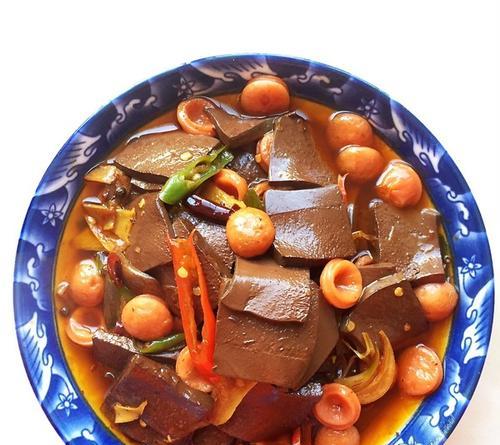 酸辣鸭血，大快朵颐（制作方法详解，美食爱好者必备）