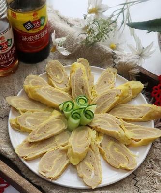 手把手教你做美味肉末蛋卷（学会这个菜品，让你的家人对你刮目相看！）