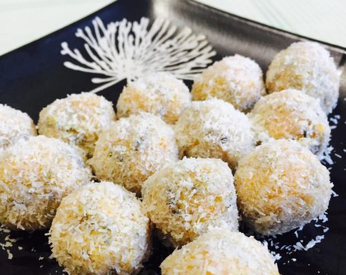 椰蓉土豆丸的做法（尝试制作独特美味的椰蓉土豆丸）