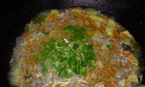 酸辣薯粉的做法（一口鲜香，酸爽可口，家常美食，简单易学！）