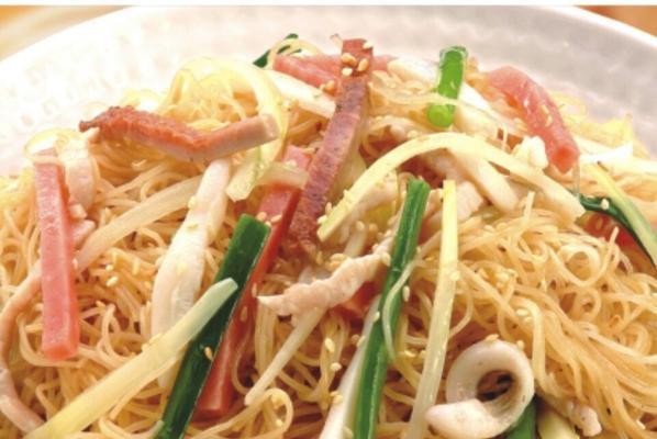 三丝鸡蛋炒米粉的家常做法（美味营养又简单，让你一次爱上它）
