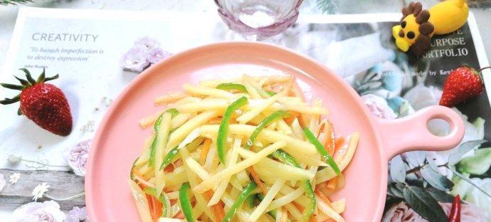 圆葱炒土豆丝的做法（如何做出口感鲜美、营养丰富的圆葱炒土豆丝）