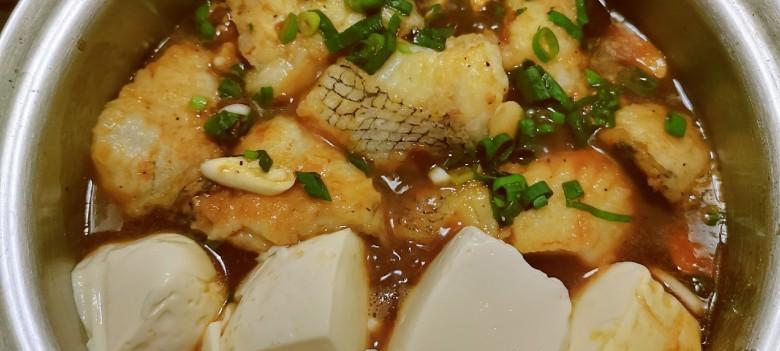 鳕鱼炖冻豆腐，美味又养生（鱼与豆，配出好滋味）