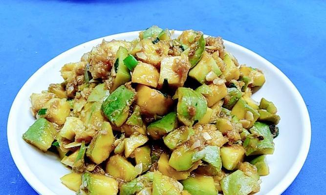 小瓜+四季豆=香气扑鼻的美味佳肴，快来尝试吧！（小瓜+四季豆=香气扑鼻的美味佳肴，快来尝试吧！）