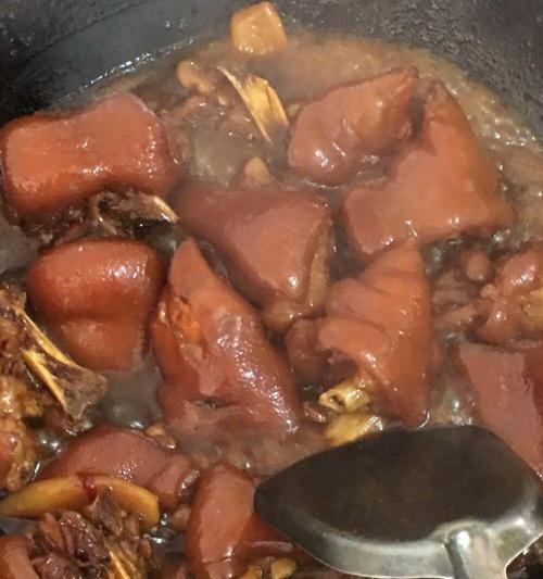 红烧猪蹄，满足你的味蕾（学会这道菜，吃遍大江南北）