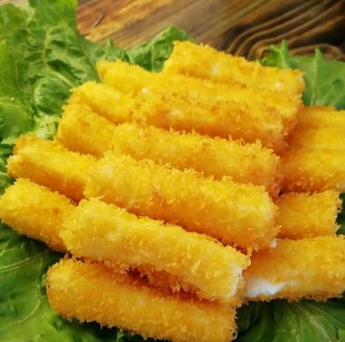 美食制作教程（轻松掌握炸奶做法，享受美味甜点）