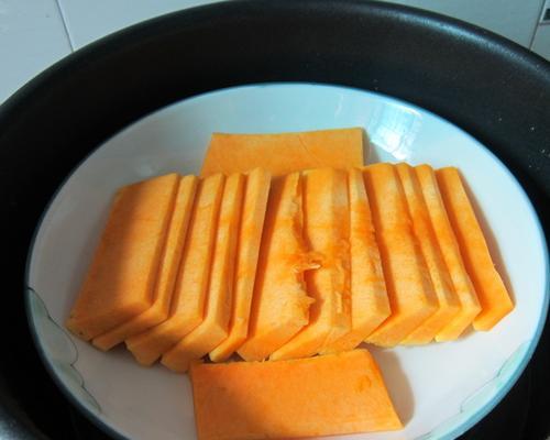 鲜香可口的香葱南瓜料理（健康美味，一年四季好吃）