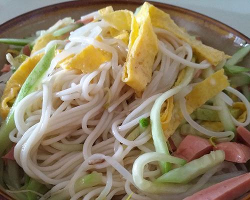 家常制作荣昌凉面（手把手教你做美味爽口的荣昌凉面）