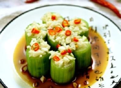 蒜蓉蚝油丝瓜的做法（以清爽口感获得夏季美味，蒜蓉与蚝油的完美搭配）