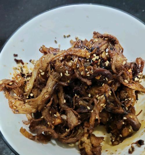 手把手教你做香辣鸡肉干（让你在家也能享受到道地的鸡肉干）
