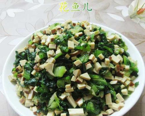 莴笋叶搭配肉酱，美味佳肴尽在其中！（教你如何制作营养又美味的莴笋叶蘸肉酱）