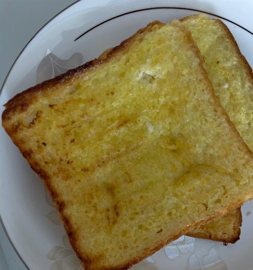 微波炉制作美味面包的秘诀（用微波炉做面包的步骤和技巧，让您轻松享受美味早餐）