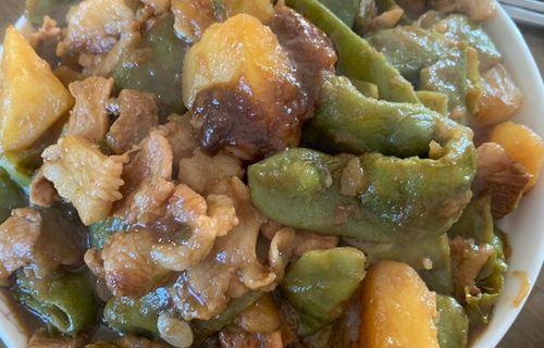 美味家常菜——土豆豆角炖灌肠（家有剩菜不浪费，灌肠土豆豆角炖一锅。）