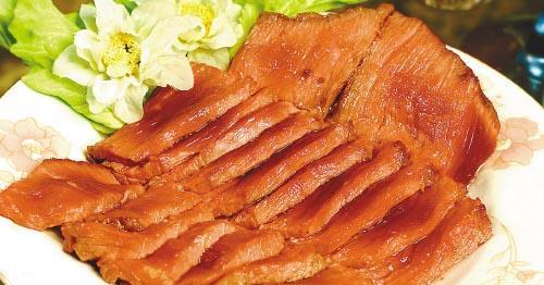 四色肉丁的做法（家常美食教程，快速上手，鲜香可口）