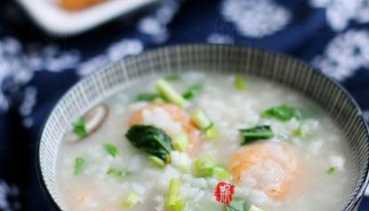 用虾仁香菇砂锅打造美味健康粥（营养丰富的虾仁香菇砂锅粥，让你吃出幸福滋味）