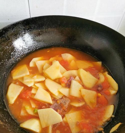 土豆牛肉汤的做法（燕山之水煮清汤，营养滋补暖人心）