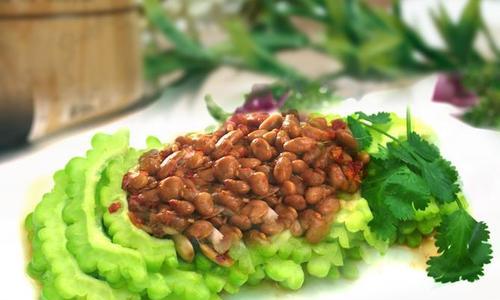 香辣野葱豆豉的制作方法（怎样制作美味的香辣野葱豆豉？）