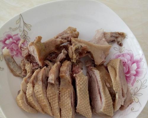咸水鸭的制作方法（口感香酥，外焦里嫩，久储不败的秘诀）