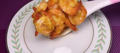 咸蛋黄炒虾的做法（美味易学，快来试试吧！）
