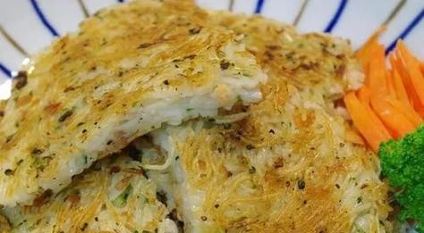 蒜香麻油面线，美味易做（享受独特的口感，尝一尝这道地道的面食）