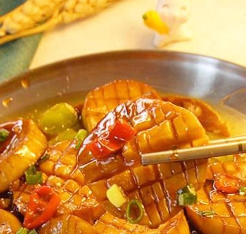 鲍鱼菇炖肉，营养美味双丰收（用新鲜鲍鱼菇，打造一道精致的肉汤佳肴）