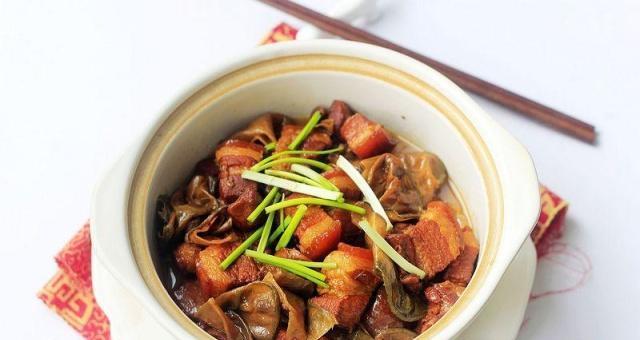 以扁豆烧肉，美味又营养（如何制作一份美味的扁豆烧肉？）