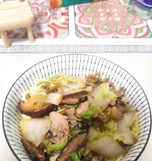 手工制作玉米面面条（美味可口，营养丰富的面食美食）
