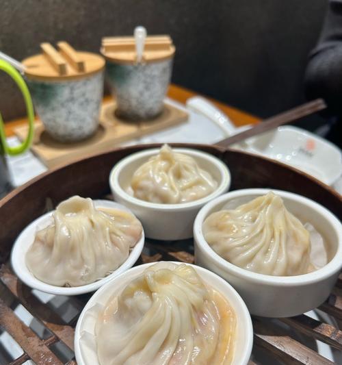 美味蟹黄羹，做法大公开！（用简单材料轻松制作，营养丰富味道鲜美）